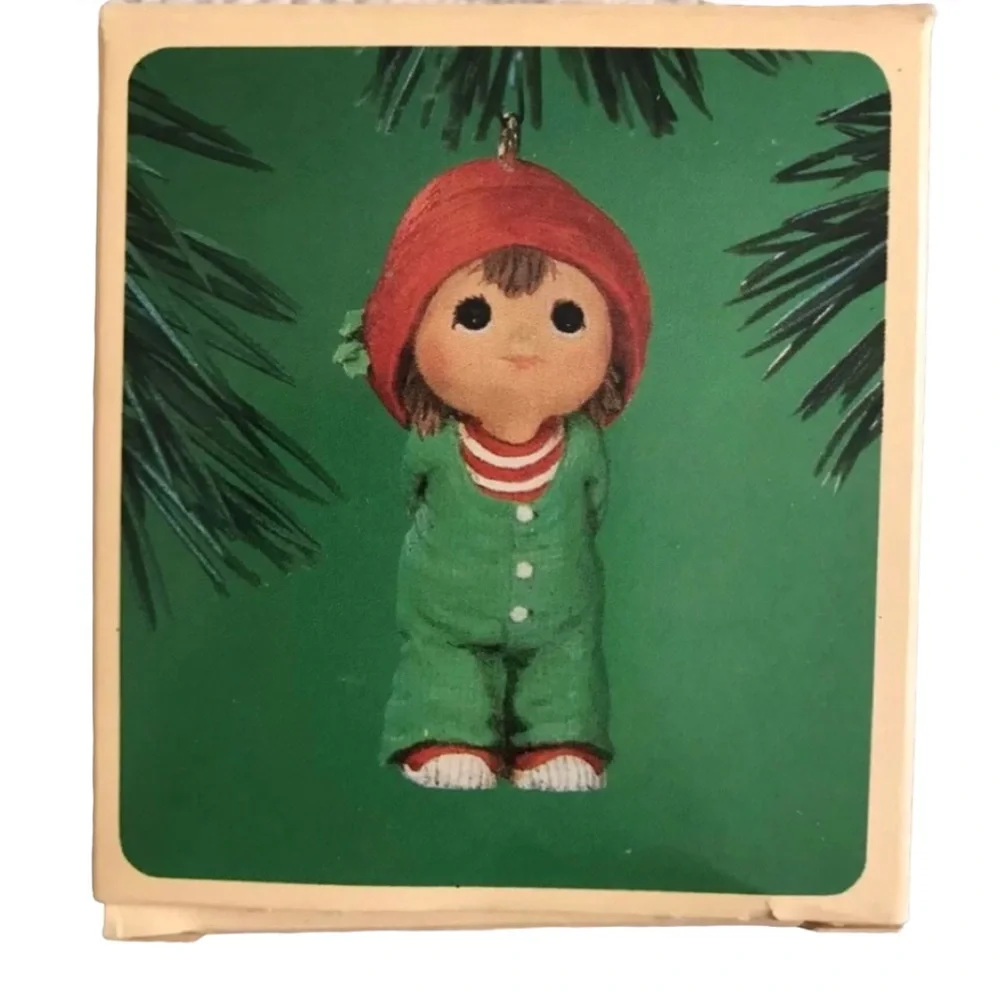 Hallmark 1984 “Muffin” Christmas Ornament